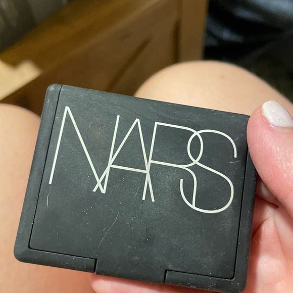 NARS ISOLDE EYESHADOW PALLETTE - Picture 2 of 3